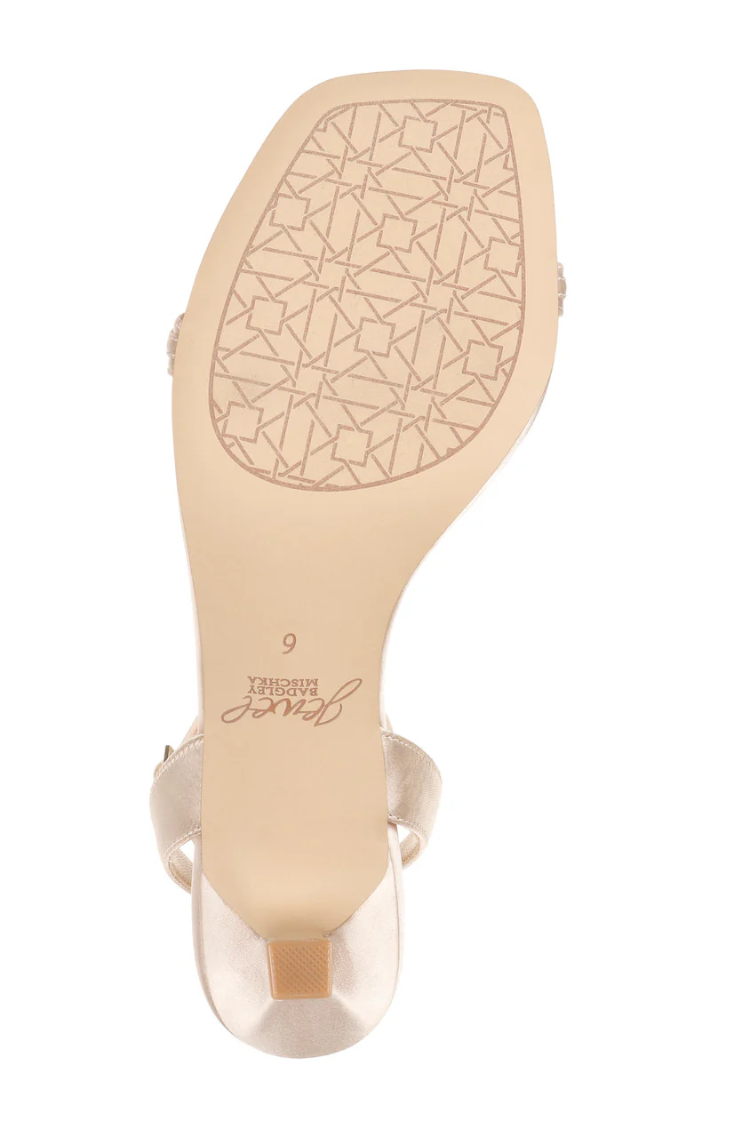 Charisma Kitten Heel - Image 35