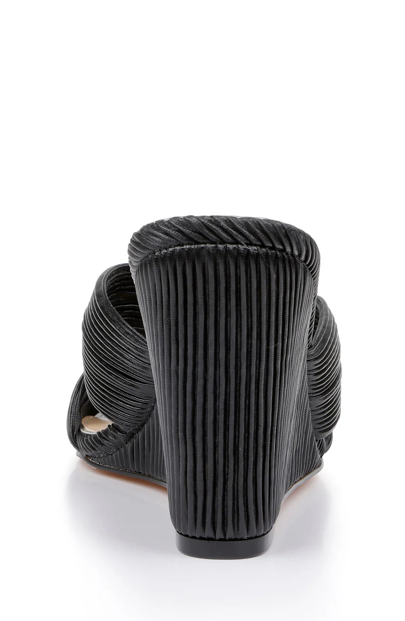 Hype Pleated Wedge Mule - Image 14