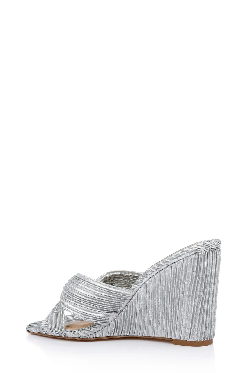 Hype Pleated Wedge Mule - Image 24